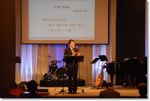 LEE_6045.JPG